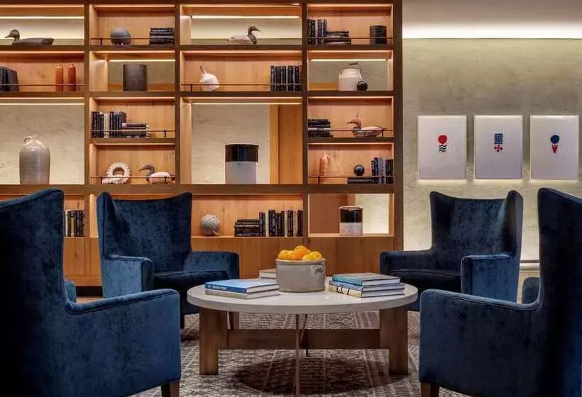 ホテル Canopy By Hilton Baltimore Harbor Point