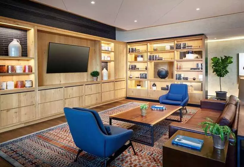 ホテル Canopy By Hilton Baltimore Harbor Point