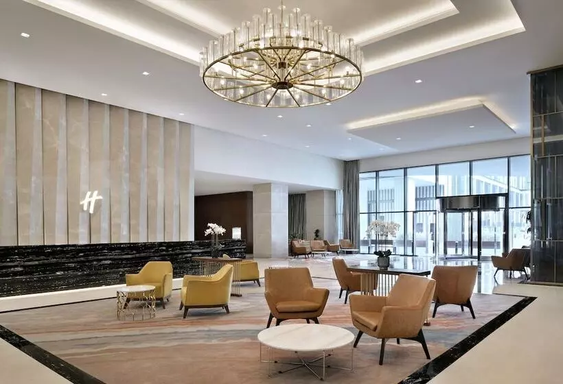 هتل Holiday Inn Dubai Al Maktoum Airport, An Ihg