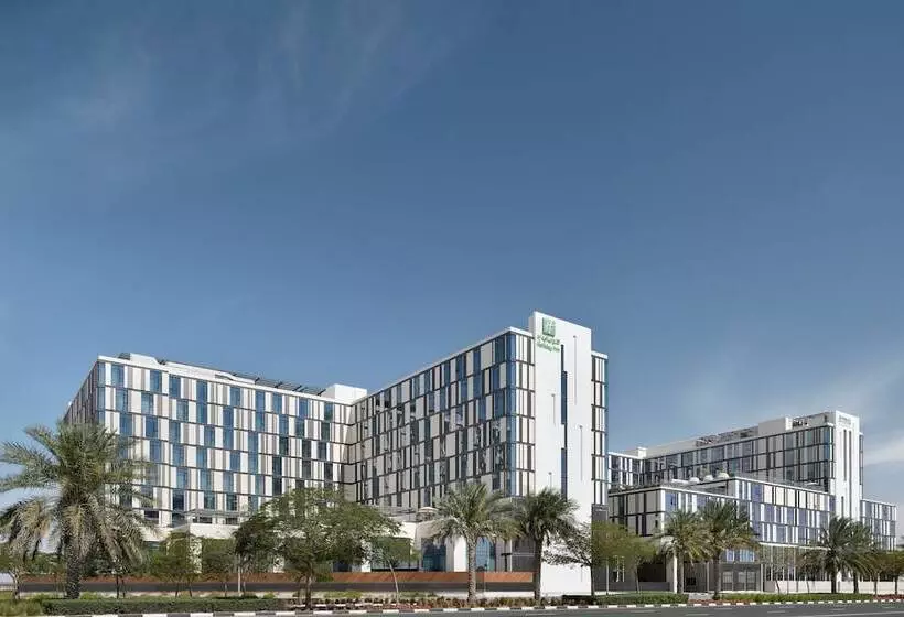 هتل Holiday Inn Dubai Al Maktoum Airport, An Ihg