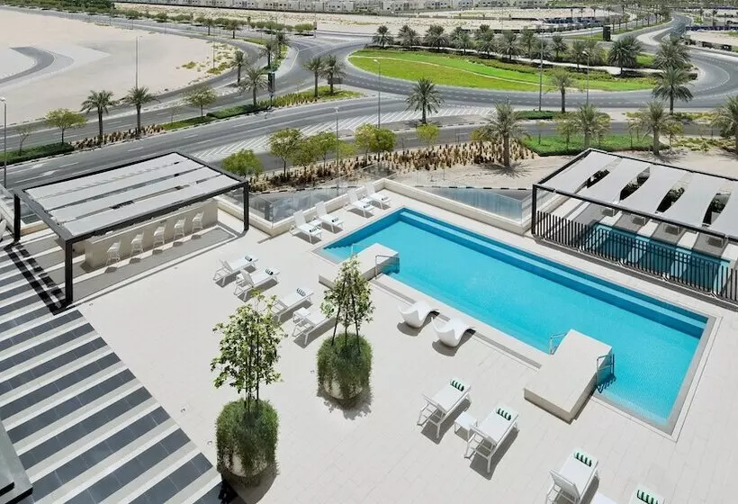 هتل Holiday Inn Dubai Al Maktoum Airport, An Ihg