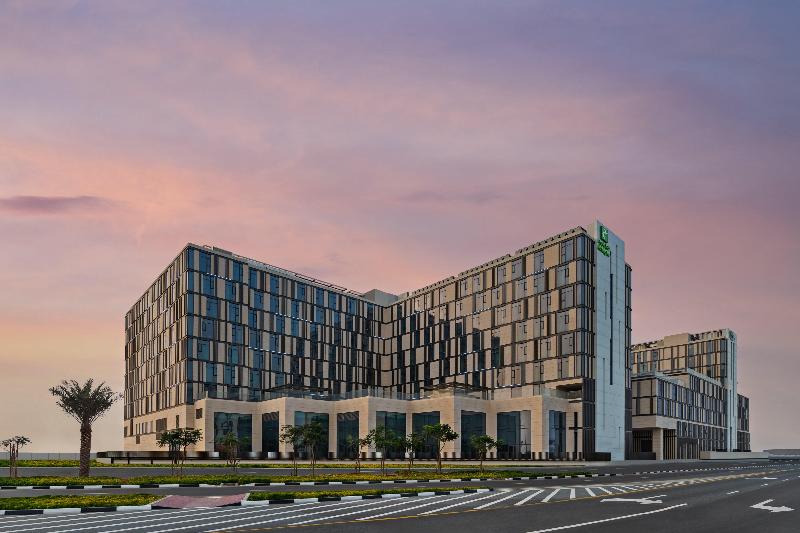هتل Holiday Inn Dubai Al Maktoum Airport, An Ihg