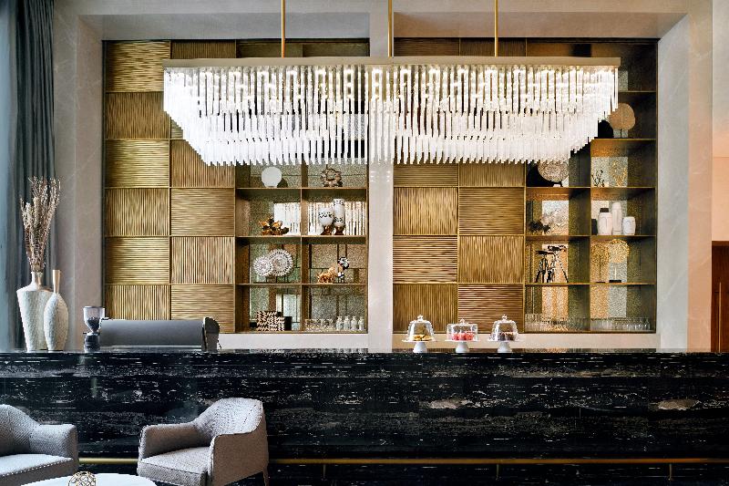 هتل Holiday Inn Dubai Al Maktoum Airport, An Ihg