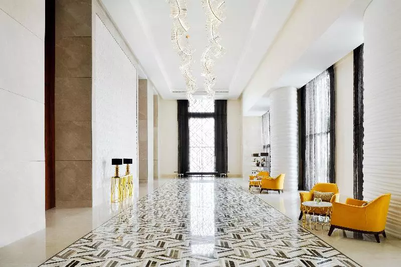 هتل Holiday Inn Dubai Al Maktoum Airport, An Ihg