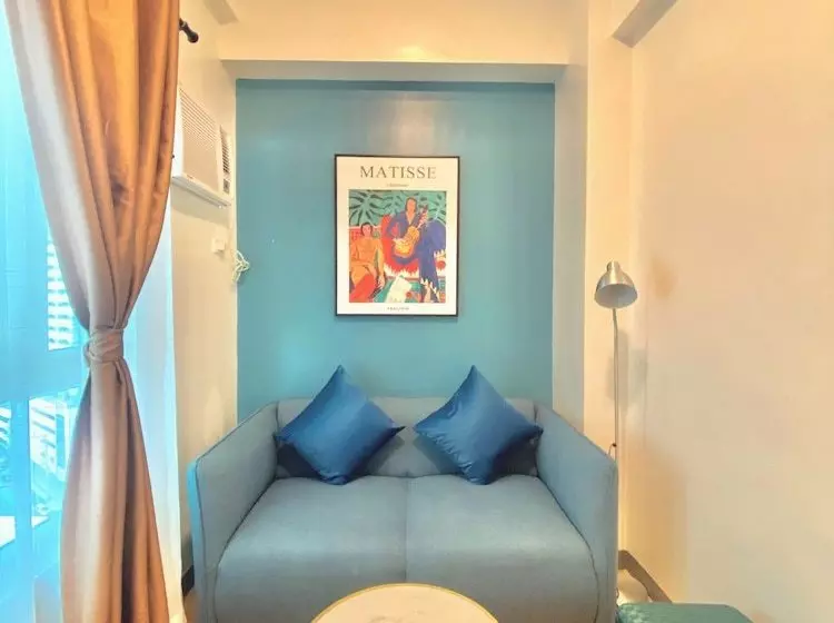 Hotelli I Suites