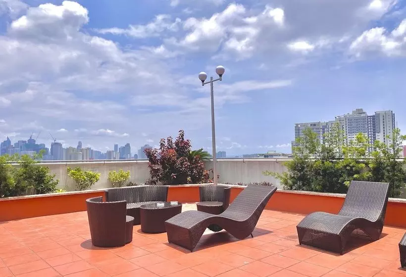 Hotelli I Suites