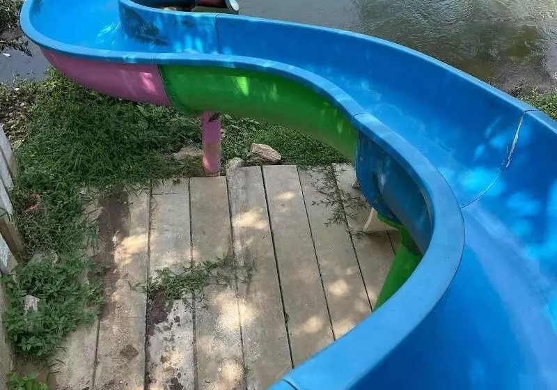 Hotelli Parichart Homestay