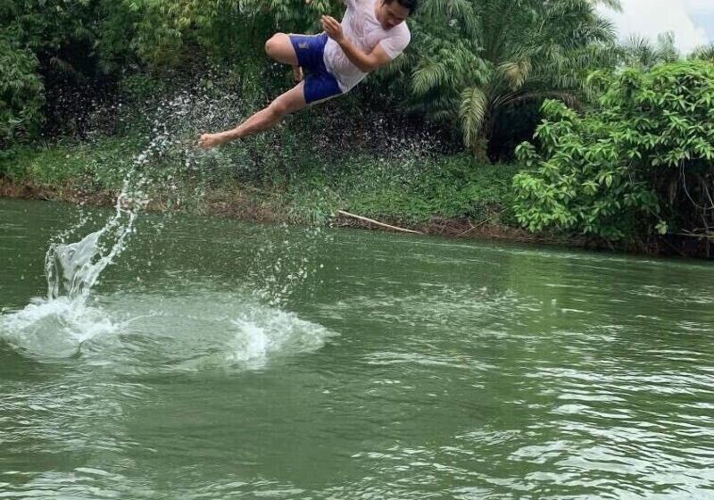 Hotel Parichart Homestay