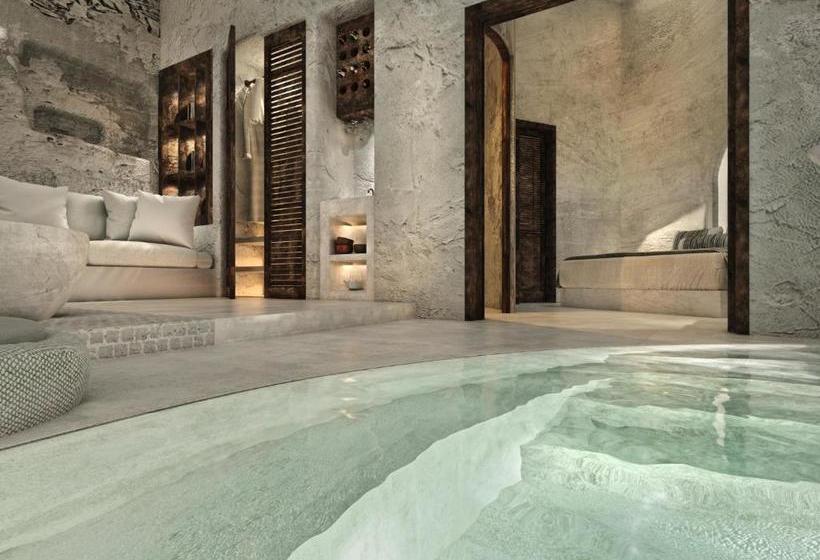 Pensione White Cave Suites