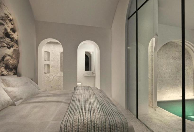 Pensione White Cave Suites