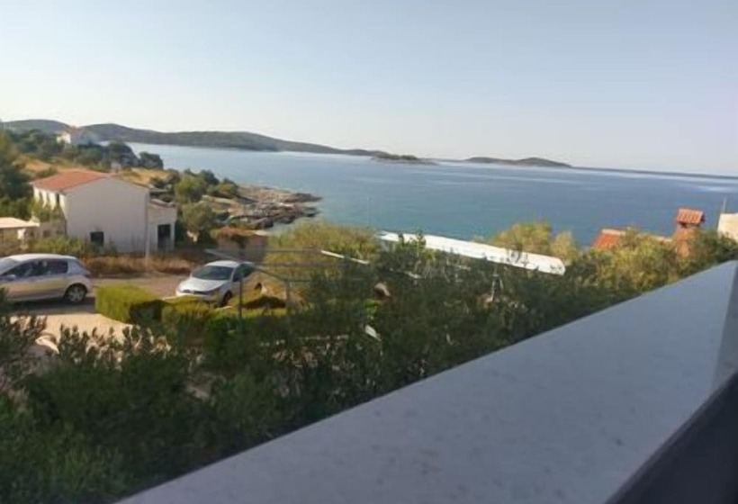 Beach House Paradiso