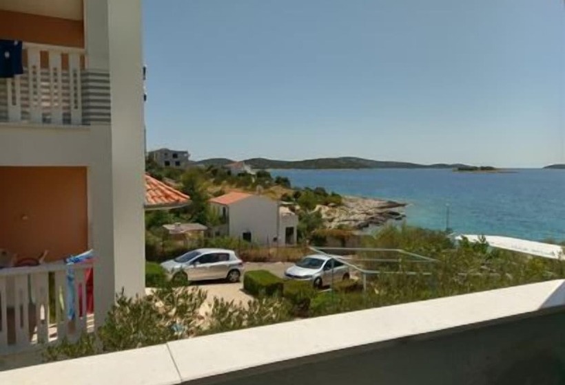 Beach House Paradiso