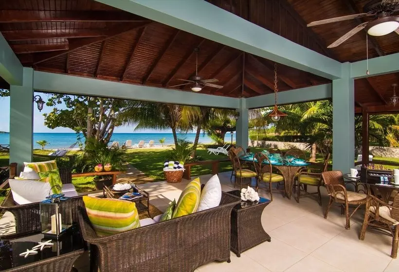 Beachnut, Rio Bueno, Jamaica Villas 3br