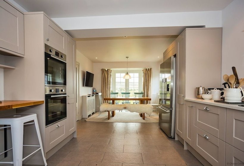 Croyde Stonesthrow 4 Bedrooms