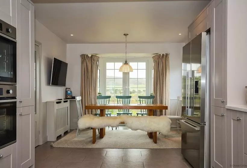 Croyde Stonesthrow 4 Bedrooms