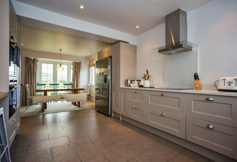 Croyde Stonesthrow 4 Bedrooms