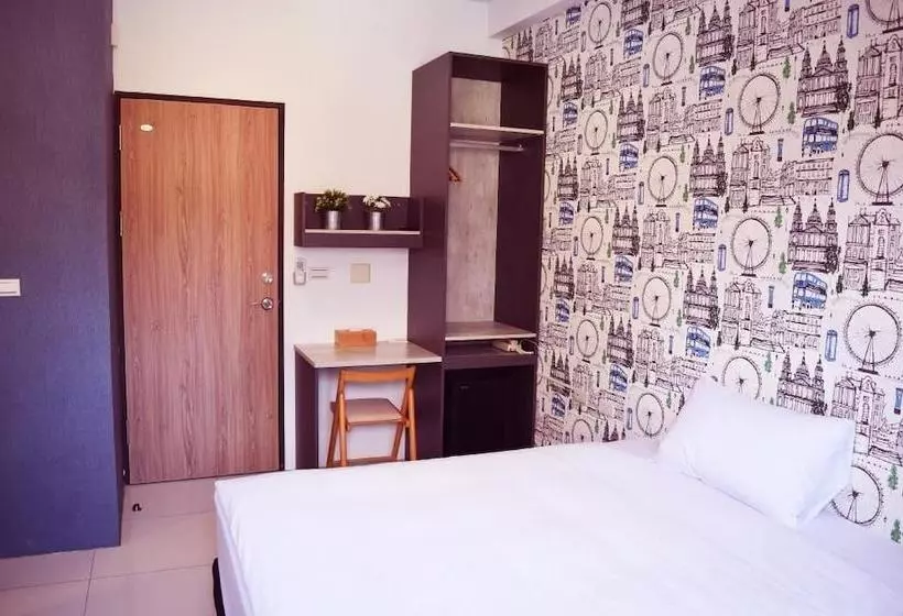 هتل 108 House Inn