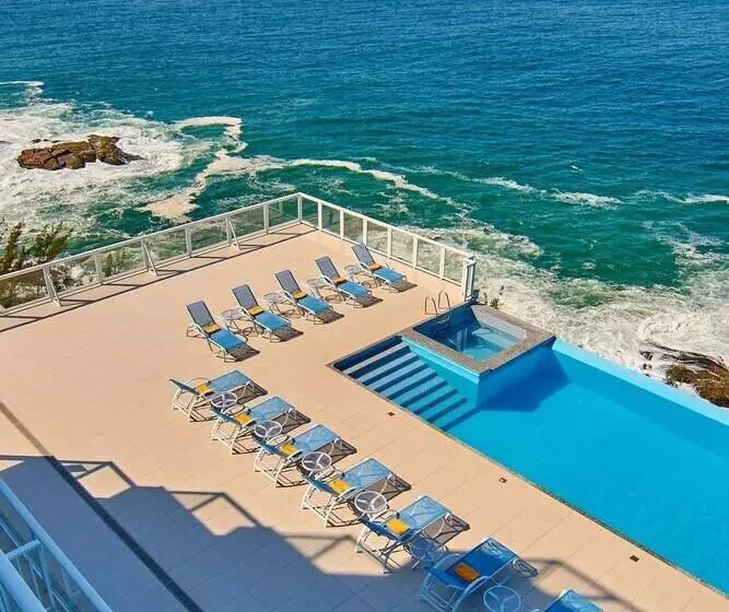 ホテル Casa E Mar