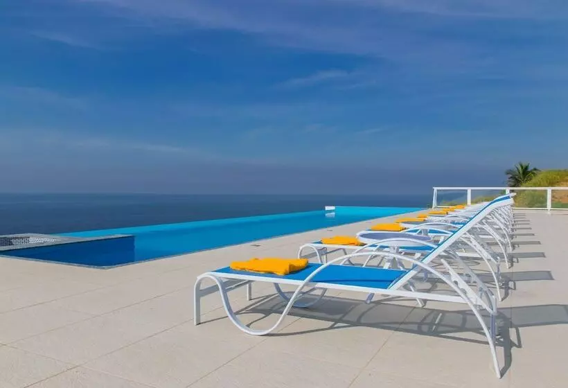 ホテル Casa E Mar