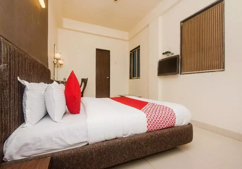 هتل Dolphin Club By Oyo Rooms