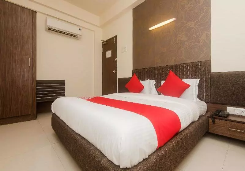 هتل Dolphin Club By Oyo Rooms