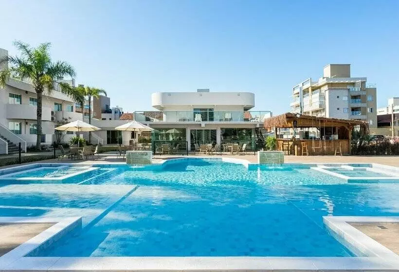 Makkai Resort Bombinhas