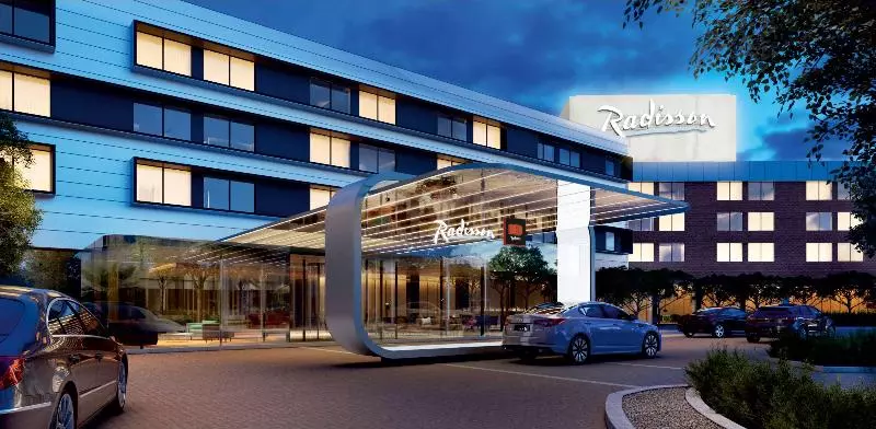 Hotelli Radisson Red  London Heathrow
