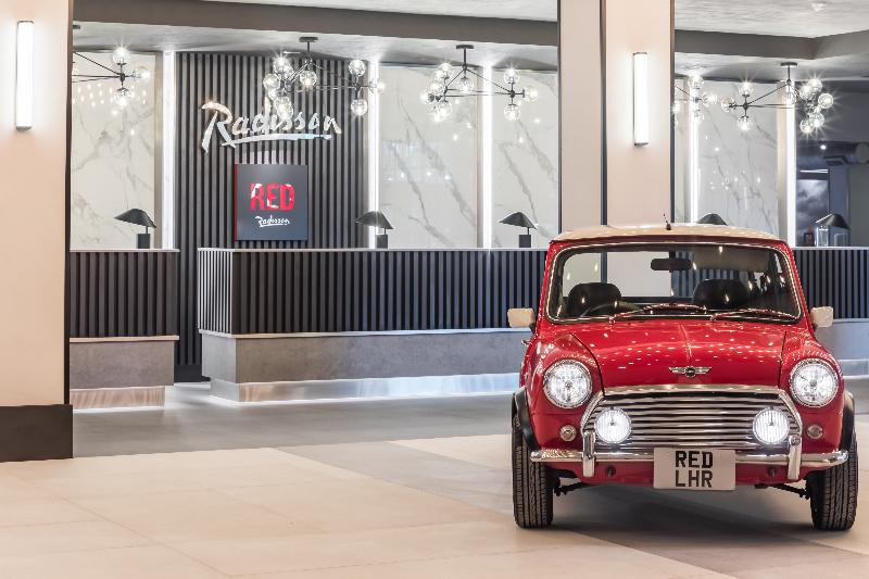 Hotelli Radisson Red London Heathrow