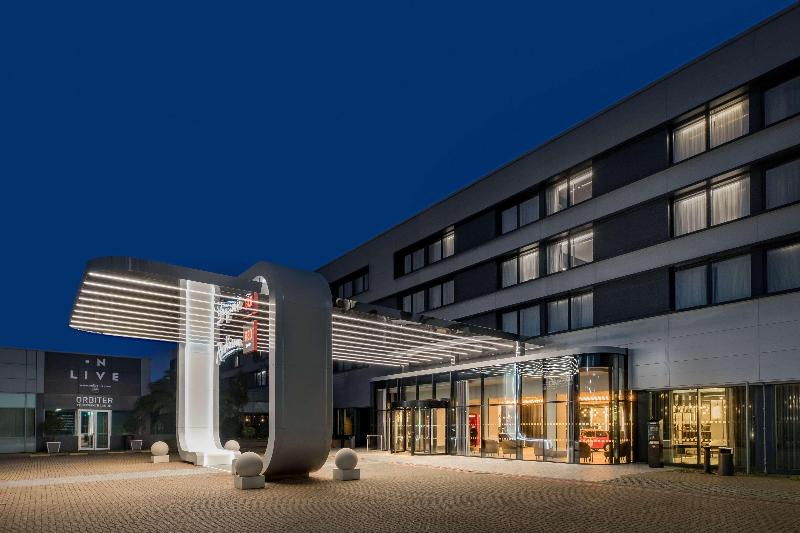 Hotelli Radisson Red London Heathrow