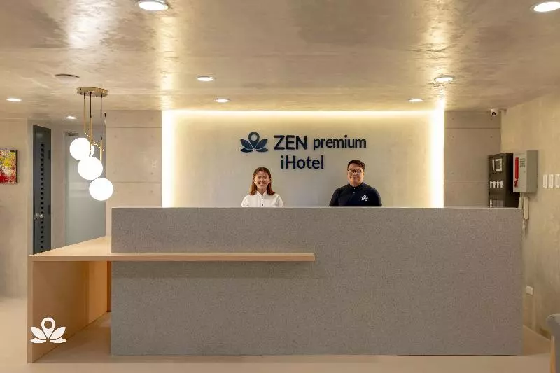 ホテル Zen Premium Uptown Bgc