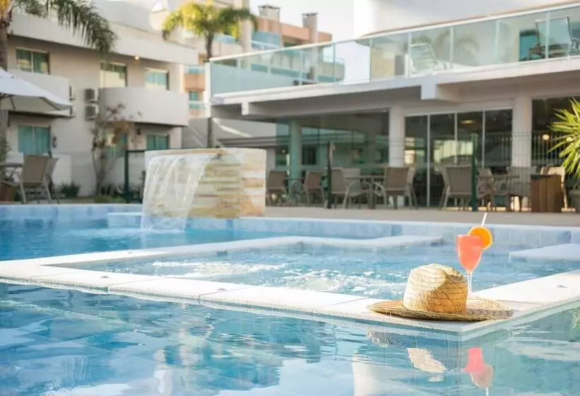 Makkai Resort Bombinhas