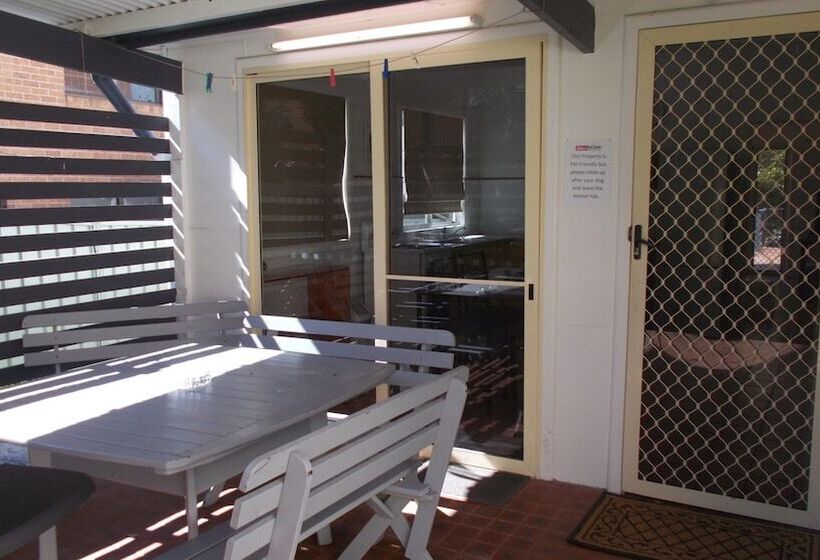 Mandys Cottage 7 Memorial Avenue South West Rocks