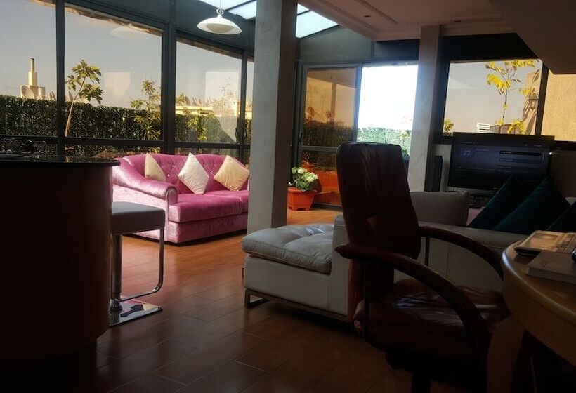 پانسیون 2 Mars Luxury Residence