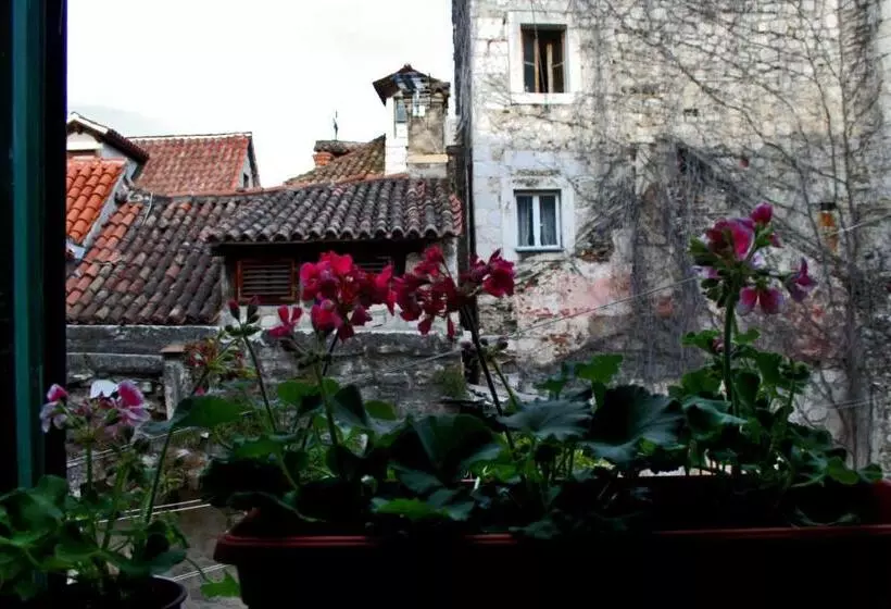 ペンション Jr Luxury Guesthouse