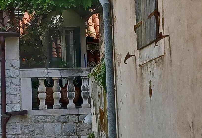 بنسيون Jr Luxury Guesthouse