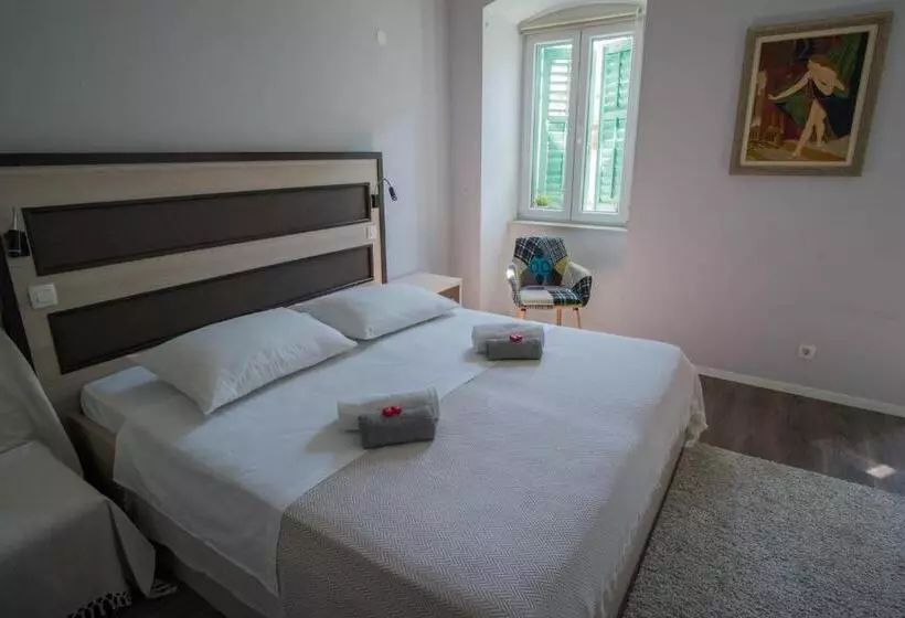 ペンション Jr Luxury Guesthouse