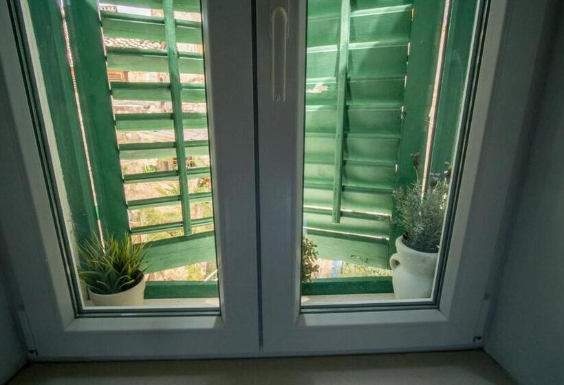 بنسيون Jr Luxury Guesthouse