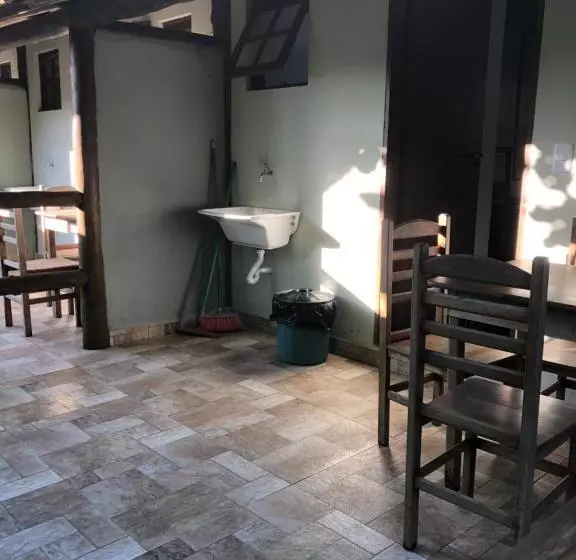 ペンション Pousada Vila Cambury