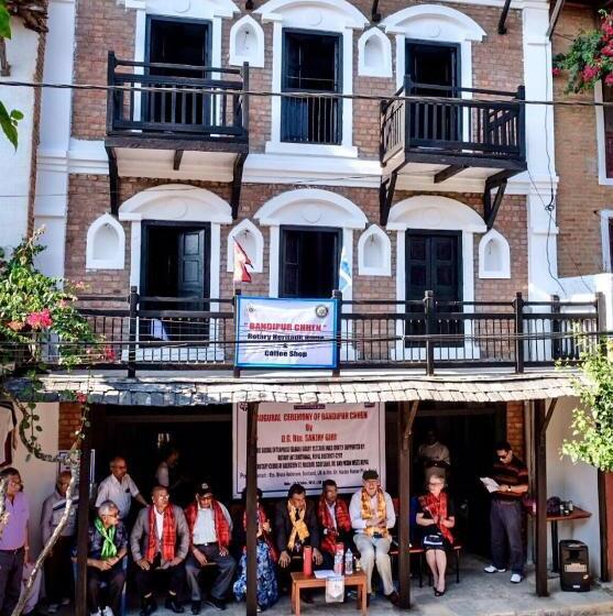 تختخواب و صبحانه Bandipur Chhen