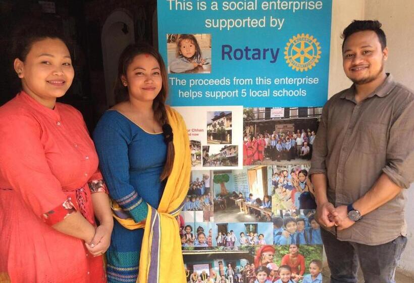 تختخواب و صبحانه Bandipur Chhen