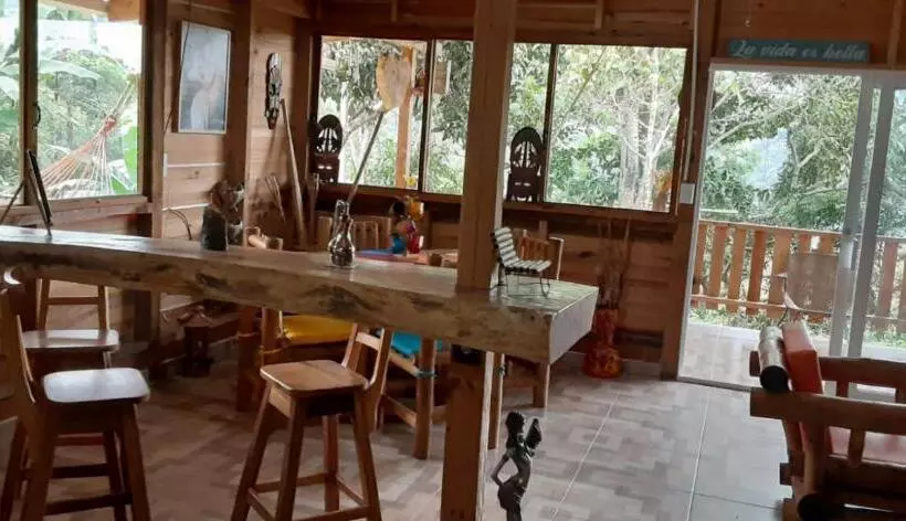 ベッドアンドブレックファースト La Casa Del Bosque Via Saladito
