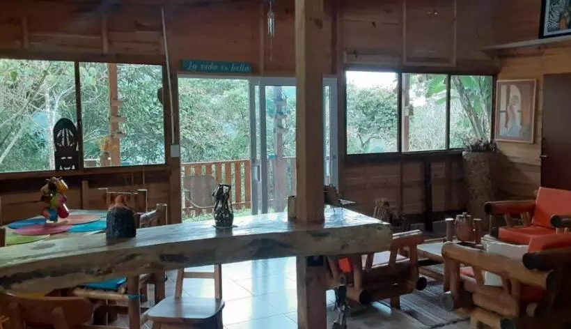 ベッドアンドブレックファースト La Casa Del Bosque Via Saladito