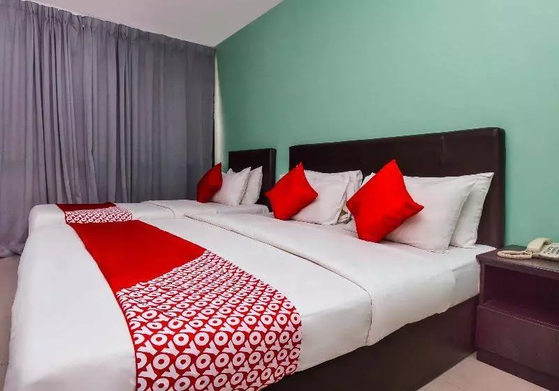 Comfort Hotel By Oyo Rooms