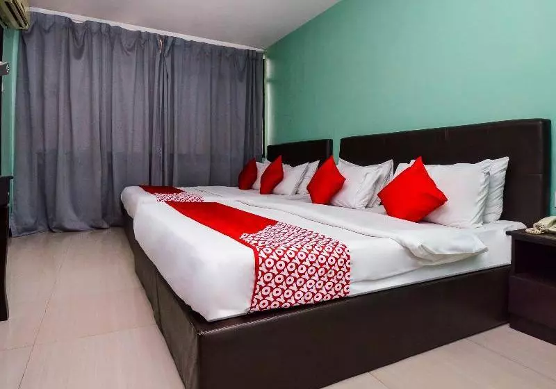 Comfort Hotel By Oyo Rooms