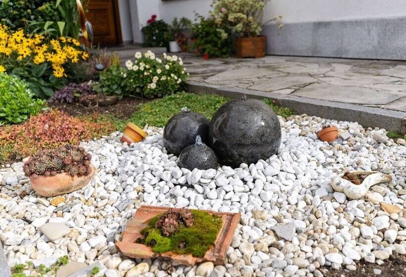 Cozy Apartment In Sonnen Bavaria Near Forest