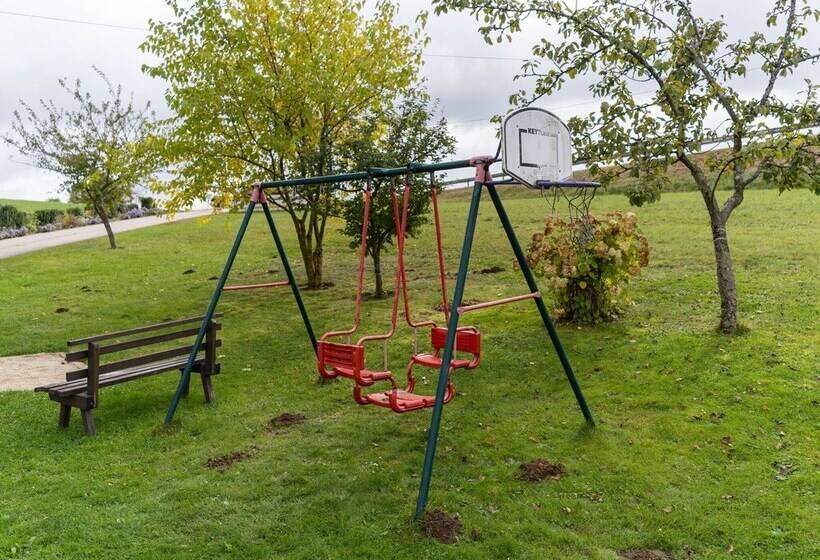 Cozy Apartment In Sonnen Bavaria Near Forest