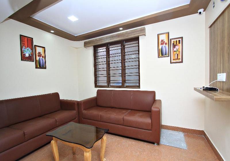 בית מלון כפרי Bluemoon Comforts, Koramangala By Oyo Rooms