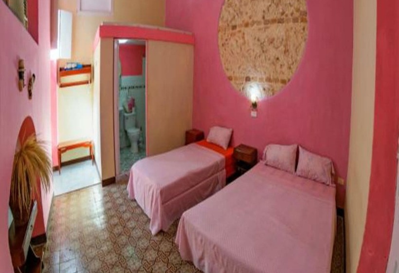 هتل Casa De Ramon El Artista