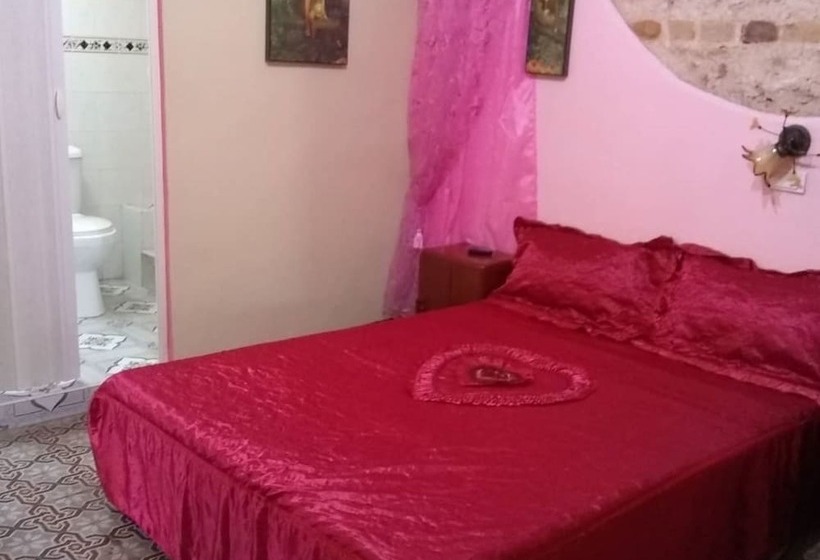 هتل Casa De Ramon El Artista