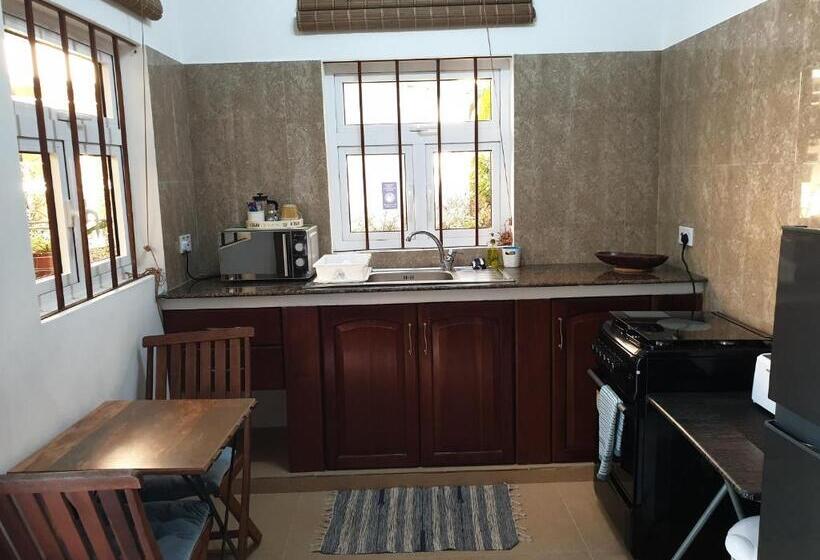 La Maison Hibiscus Self Catering Accommodation